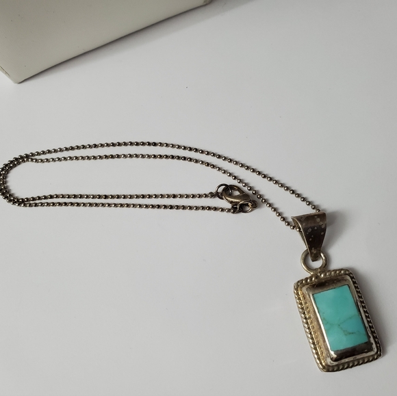 Sterling Silver 925 Turquoise Pendant on Silver Chain - Picture 4 of 7